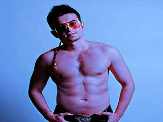 Free naked newhotboyinuk