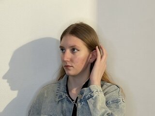Show pictures AmiEllert