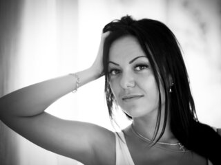 Naked lj KiraBrightOn